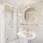 Nadaud Otel